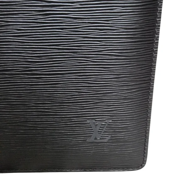 Authentic Louis Vuitton Black Epi Leather Sac Plat - Picture 2 of 7